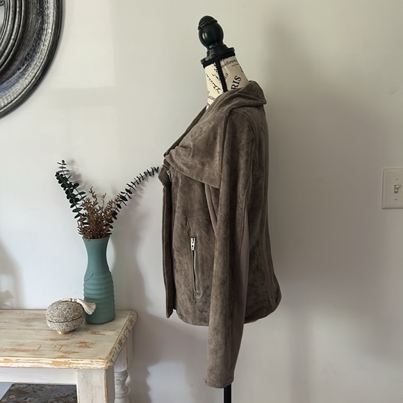 Blank NYC Faux Suede Zip Up Moto Jacket Women's size L - Picture 5 of 9